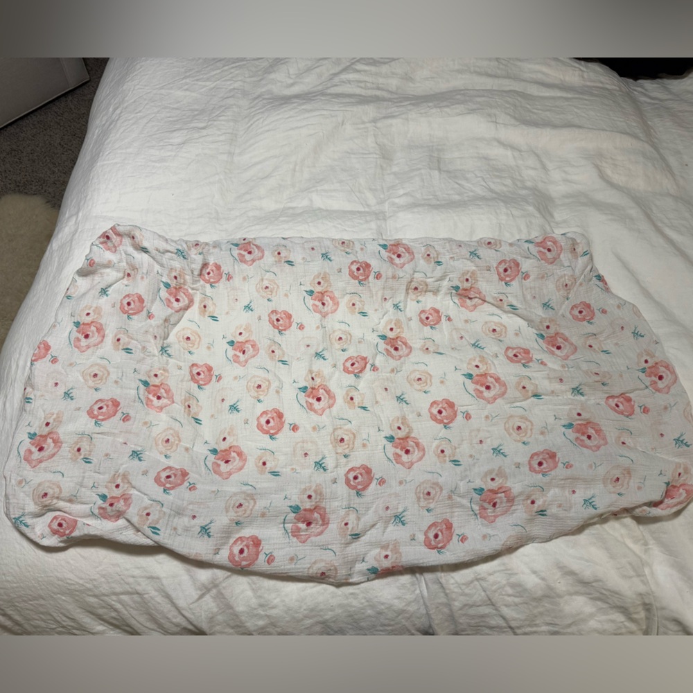 Aden + Anais crib sheet, muslin cotton, pattern full bloom
